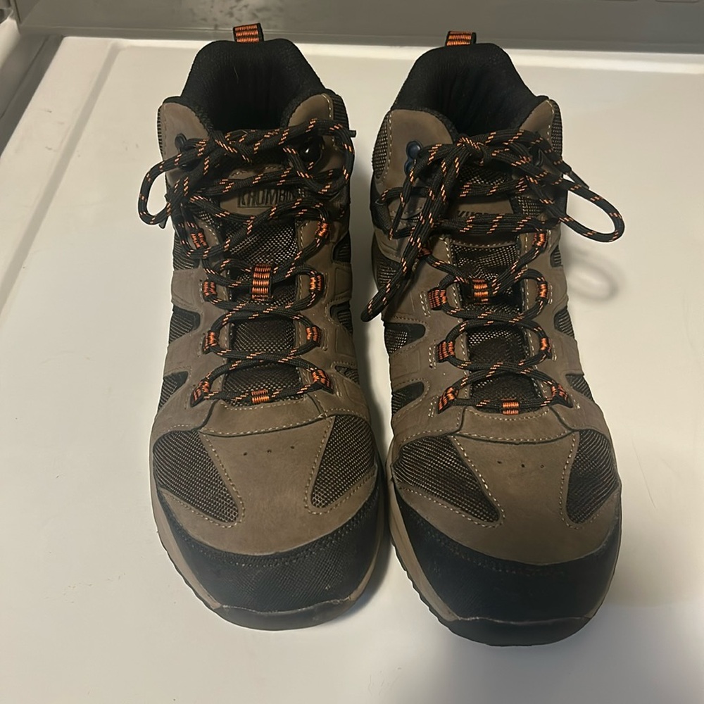 Khombu men’s hiking boots size 10